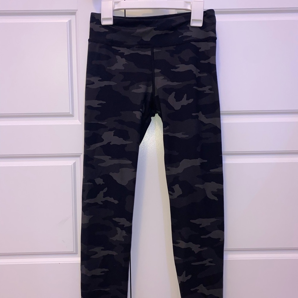 Kids Athletica Camo Leggings